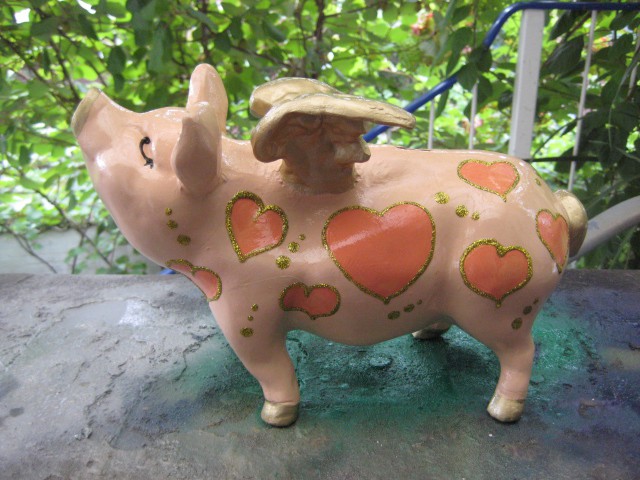 mittleres Sparschwein mit Flügeln_6